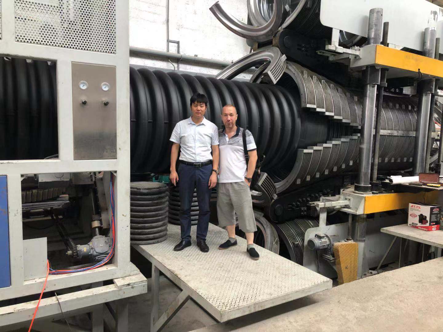 Large diameter corrugated pipe extrusion line SliderImage