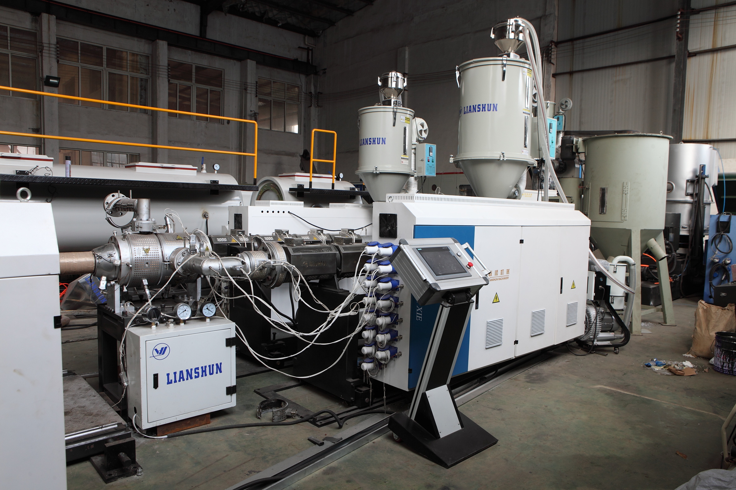 HDPE/PVC/PPR PIPE PRODUCTION LINE SliderImage