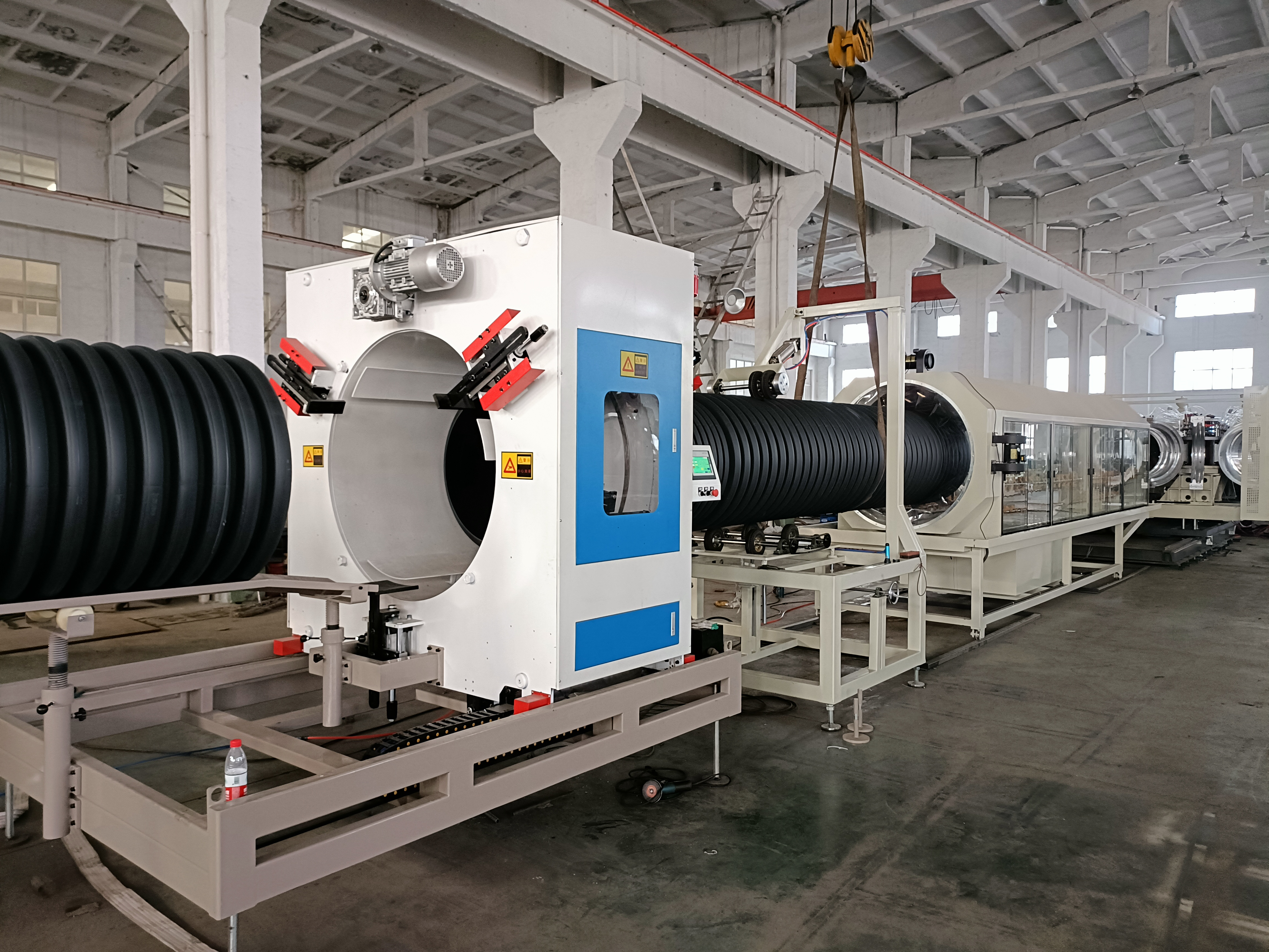 HIGH SPEED PE DOUBLE WALL CORRUGATED PIPE EXTRUSION LINE100-1500mm SliderImage