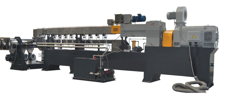Twin screw extruder, single screw extruder SliderImage