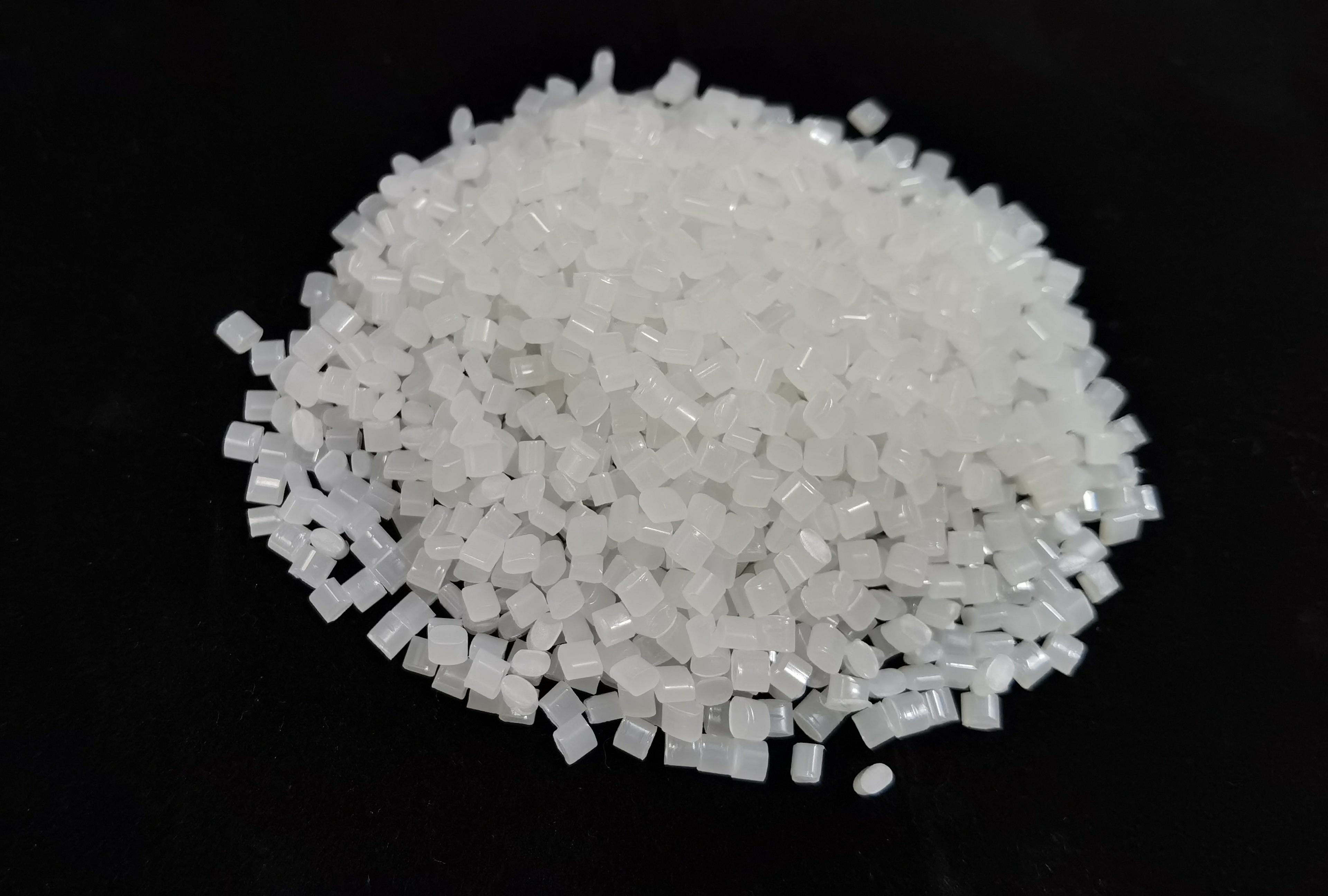 贝斯特 BOPET薄膜用高含量防粘结母料 SliderImage